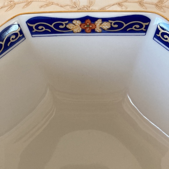 Vintage Japanese Octagon porcelain hand painted - Picture 4 of 7